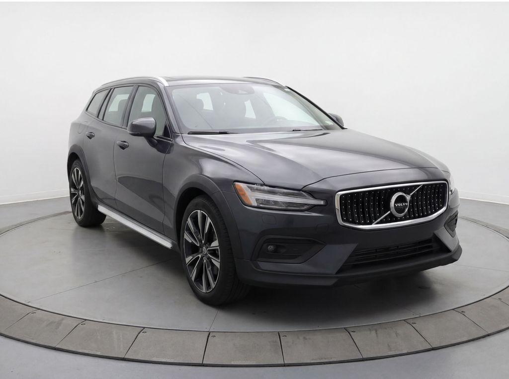 volvo v60 cross country 2023 YV4L12WC4P2111315 image volvo v60 cross country 2023 YV4L12WC4P2111315 image